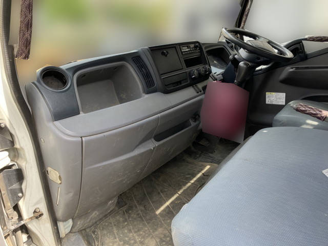 三菱ふそうキャンターダンプ小型（2t・3t）[写真24]