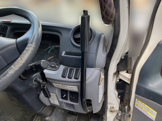 三菱ふそうキャンターダンプ小型（2t・3t）[写真32]