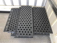 いすゞエルフ冷凍車（冷蔵車）小型（2t・3t）[写真13]