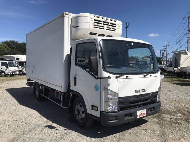 いすゞエルフ冷凍車（冷蔵車）小型（2t・3t）[写真03]
