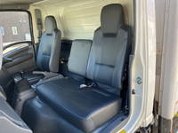 いすゞエルフ冷凍車（冷蔵車）小型（2t・3t）[写真31]