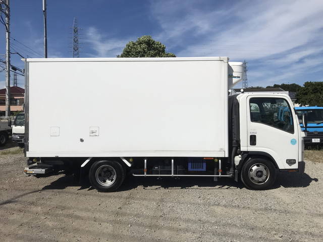 いすゞエルフ冷凍車（冷蔵車）小型（2t・3t）[写真07]