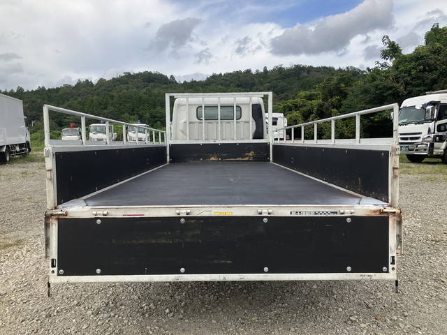 三菱ふそうキャンター平ボディ小型（2t・3t）[写真10]