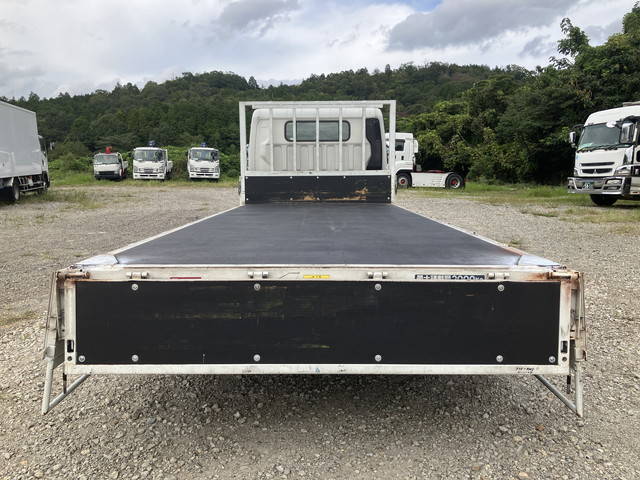 三菱ふそうキャンター平ボディ小型（2t・3t）[写真11]