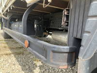 三菱ふそうキャンター平ボディ小型（2t・3t）[写真14]