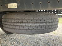 三菱ふそうキャンター平ボディ小型（2t・3t）[写真18]