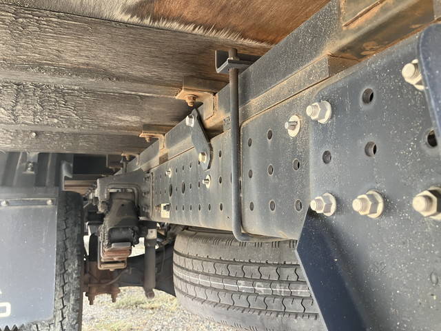 三菱ふそうキャンター平ボディ小型（2t・3t）[写真20]