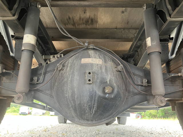 三菱ふそうキャンター平ボディ小型（2t・3t）[写真21]