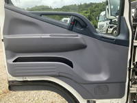 三菱ふそうキャンター平ボディ小型（2t・3t）[写真23]