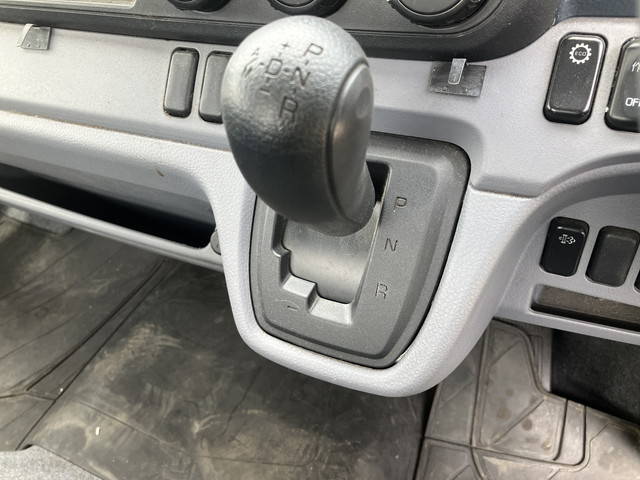 三菱ふそうキャンター平ボディ小型（2t・3t）[写真30]