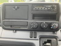 三菱ふそうキャンター平ボディ小型（2t・3t）[写真33]