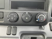 三菱ふそうキャンター平ボディ小型（2t・3t）[写真34]