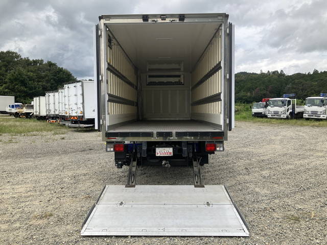 日野レンジャー冷凍車（冷蔵車）中型（4t）[写真10]