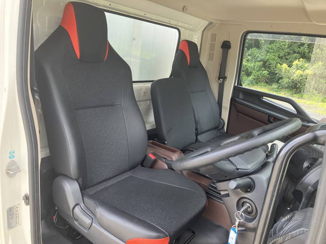 日野レンジャー冷凍車（冷蔵車）中型（4t）[写真29]