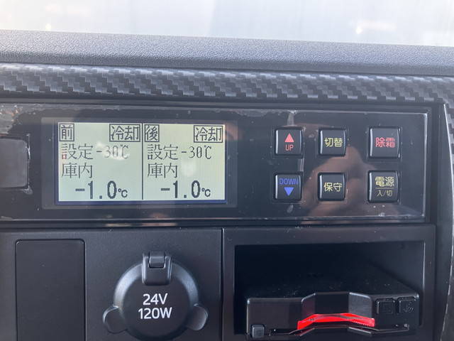 日野レンジャー冷凍車（冷蔵車）中型（4t）[写真36]