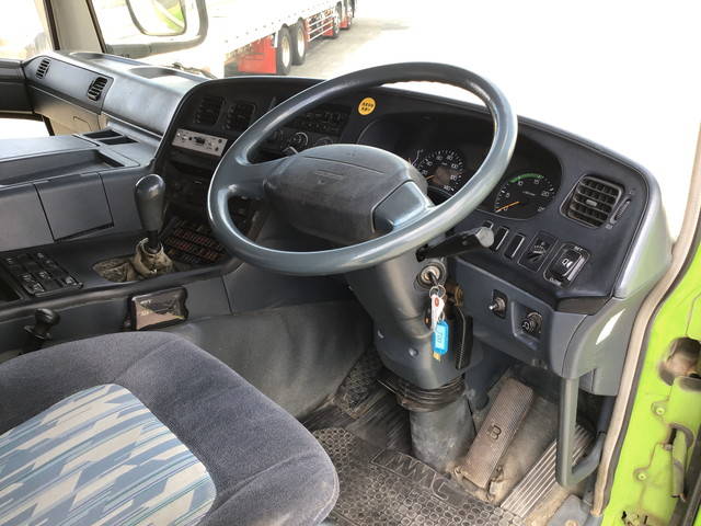 三菱ふそうスーパーグレートミキサー車（コンクリートミキサー）大型（10t）[写真33]