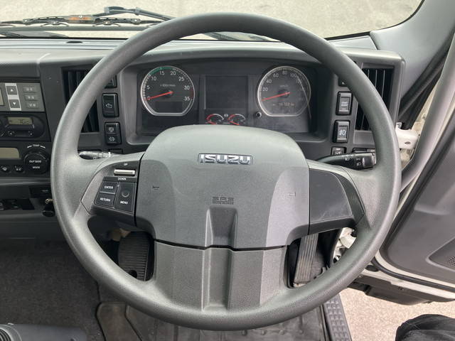 いすゞフォワード冷凍車（冷蔵車）中型（4t）[写真36]