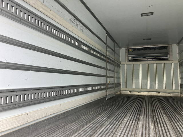 いすゞフォワード冷凍車（冷蔵車）中型（4t）[写真07]