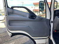 日野デュトロ冷凍車（冷蔵車）小型（2t・3t）[写真27]