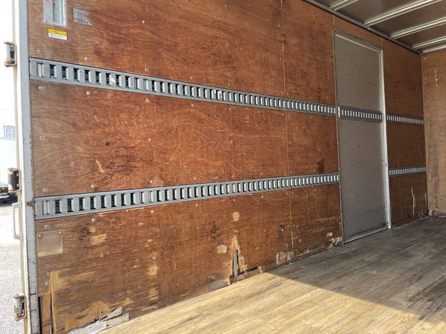 日野デュトロアルミバン小型（2t・3t）[写真14]