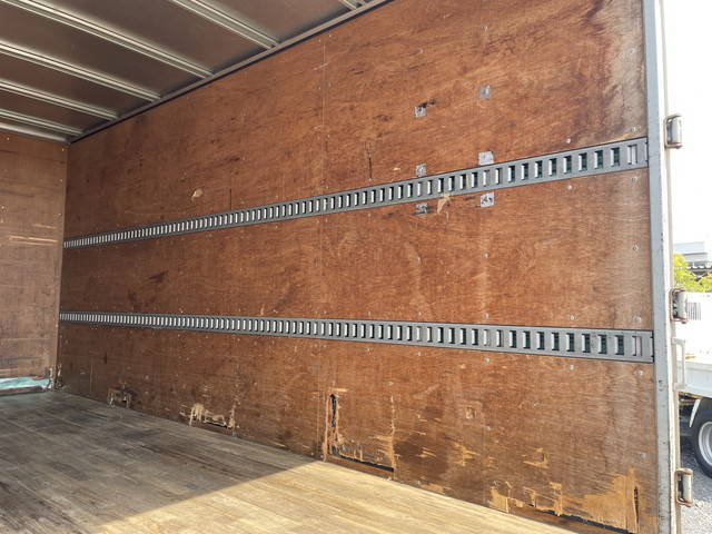 日野デュトロアルミバン小型（2t・3t）[写真15]