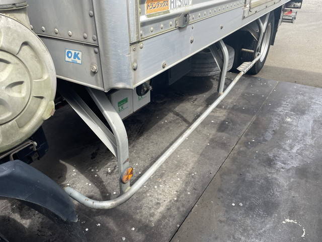 日野デュトロアルミバン小型（2t・3t）[写真21]