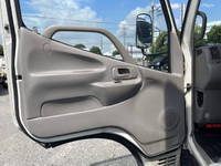 日野デュトロアルミバン小型（2t・3t）[写真30]