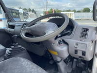 日野デュトロアルミバン小型（2t・3t）[写真36]