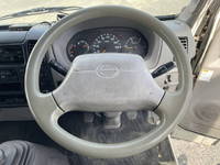 日野デュトロアルミバン小型（2t・3t）[写真37]