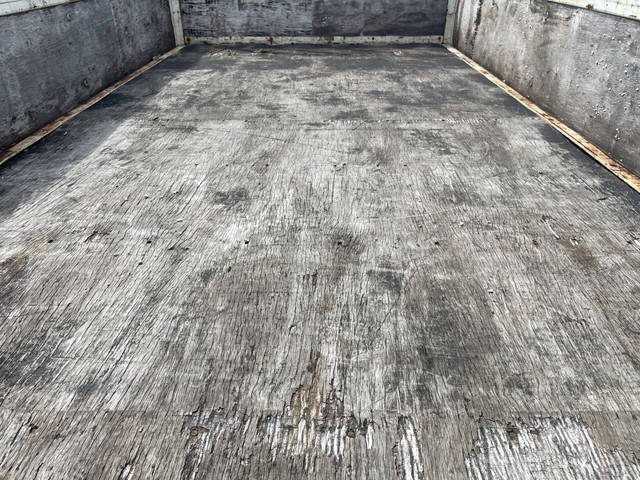 いすゞエルフ平ボディ小型（2t・3t）[写真16]