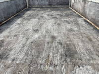 いすゞエルフ平ボディ小型（2t・3t）[写真16]