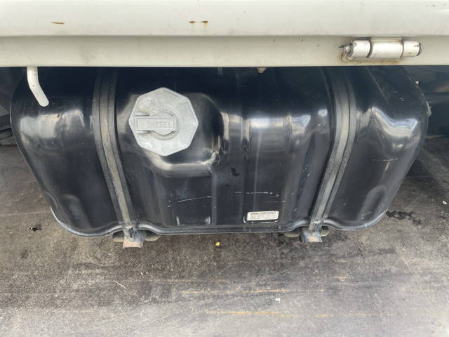 いすゞエルフ平ボディ小型（2t・3t）[写真19]