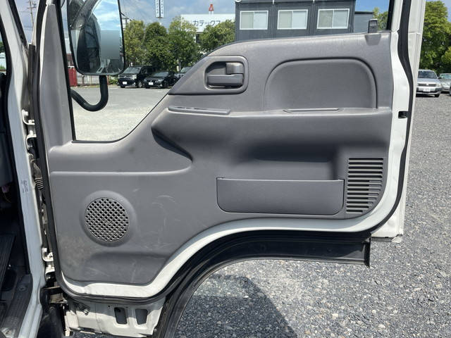 いすゞエルフ平ボディ小型（2t・3t）[写真27]