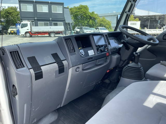 いすゞエルフ平ボディ小型（2t・3t）[写真30]