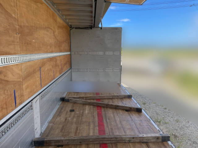 UDトラックスクオンアルミウイング大型（10t）[写真10]