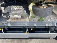 UDトラックスクオンアルミウイング大型（10t）[写真14]