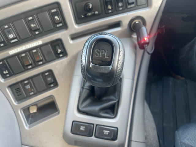 UDトラックスクオンアルミウイング大型（10t）[写真30]