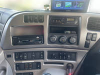 UDトラックスクオンアルミウイング大型（10t）[写真31]