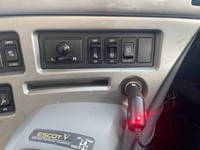 UDトラックスクオンアルミウイング大型（10t）[写真33]