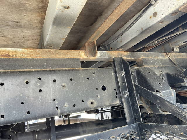 日野デュトロ平ボディ小型（2t・3t）[写真23]