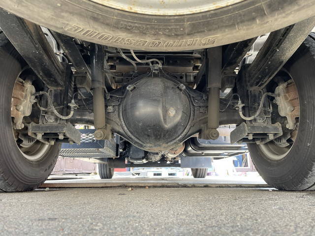 日野デュトロ平ボディ小型（2t・3t）[写真24]