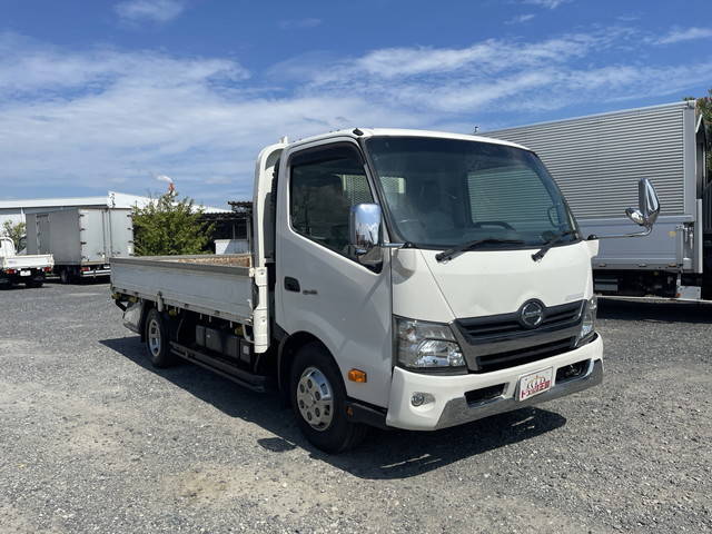 日野デュトロ平ボディ小型（2t・3t）[写真03]