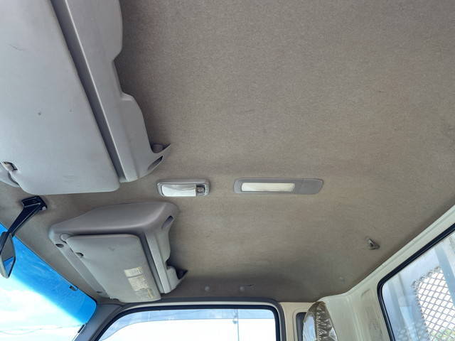 日野デュトロ平ボディ小型（2t・3t）[写真33]