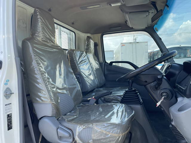 日野デュトロ平ボディ小型（2t・3t）[写真34]