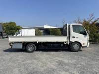 日野デュトロ平ボディ小型（2t・3t）[写真06]