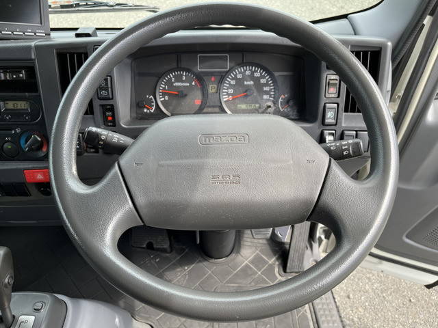 マツダタイタンアルミバン小型（2t・3t）[写真17]