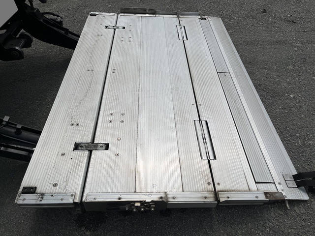 マツダタイタンアルミバン小型（2t・3t）[写真28]