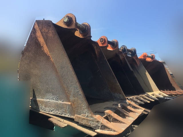 日立ホイル式油圧ショベル[写真14]