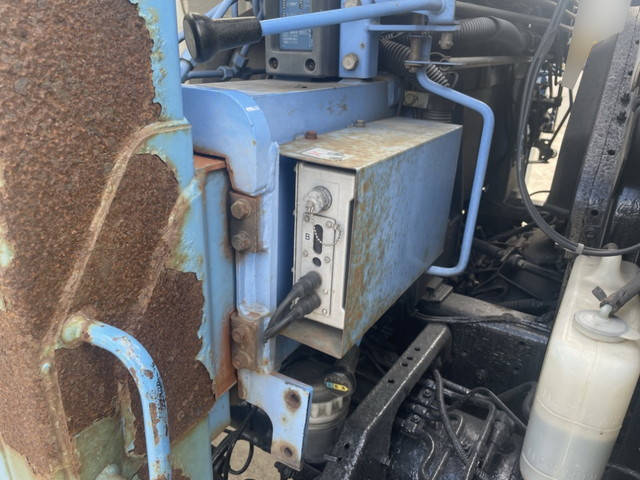 いすゞフォワードセルフクレーン3段中型（4t）[写真10]