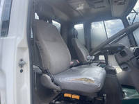 いすゞフォワードセルフクレーン3段中型（4t）[写真28]